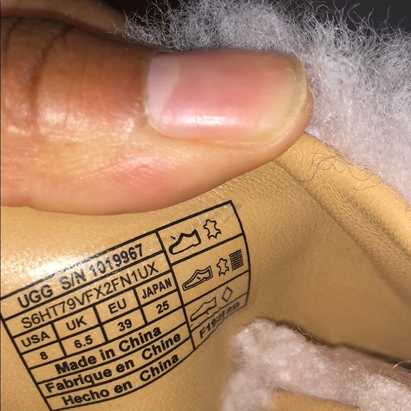 Ugg Slides - Picture 4 of 7